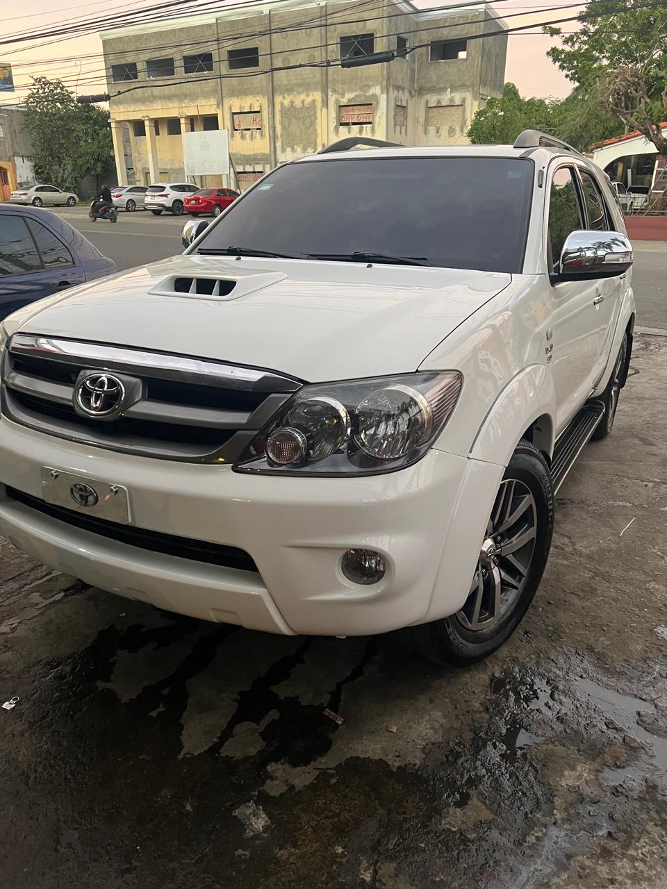 jeepetas y camionetas - Toyota fortuner 2007