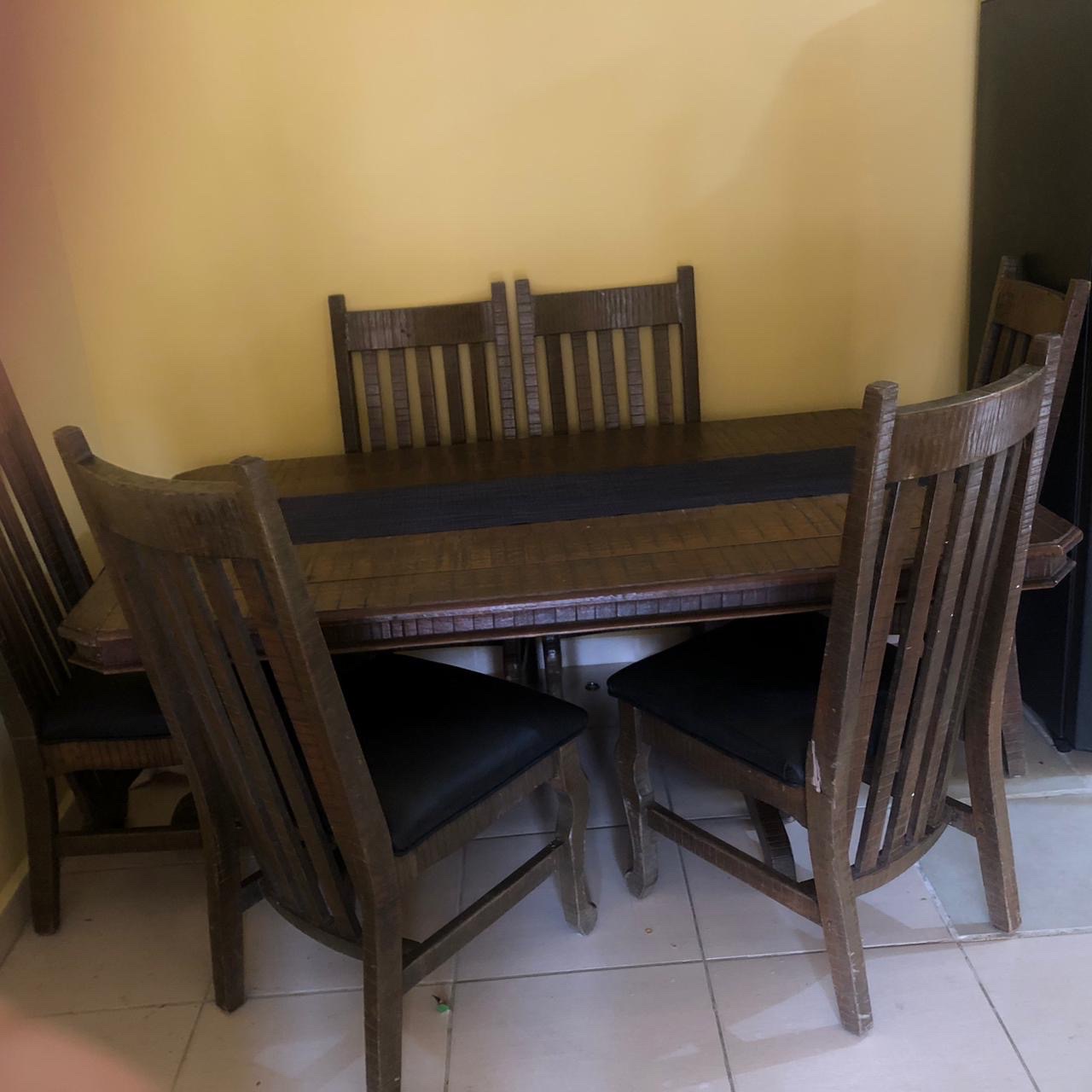 muebles y colchones - comedor de 6 sillas en leder negro 