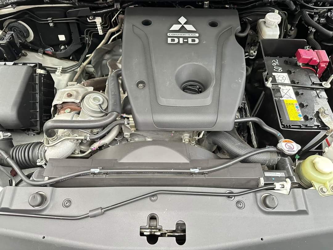 jeepetas y camionetas - 2022 Mitsubishi L200 Sport 4x4 motor 2.4 turbo Diésel
Doble cabina alta. 9