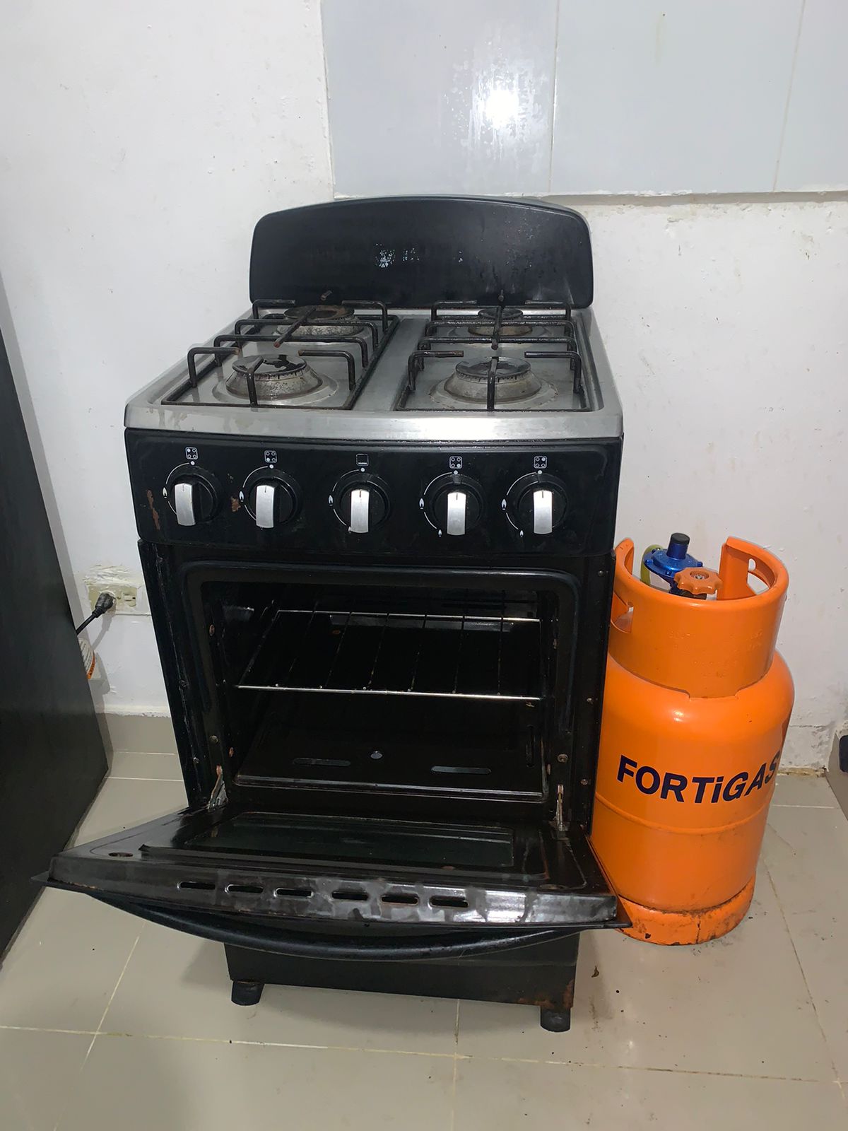 cocina - Estufa en venta con su tanque 
7000 