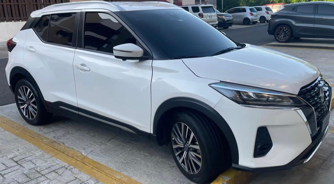 jeepetas y camionetas - SE VENDE NISSAN KICKS EXCLUSIVE 2023 10