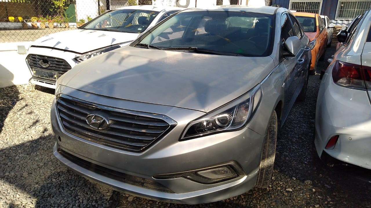 carros - HYUNDAISONATA LF  2016 GRISDESDE: RD$625,100.00 1