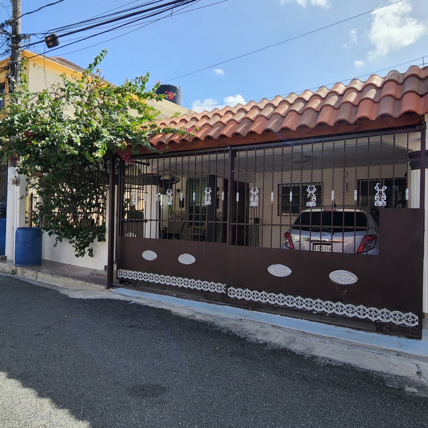 casas - Vendo Casa En Santo Domingo, Próximo a Carrefour 