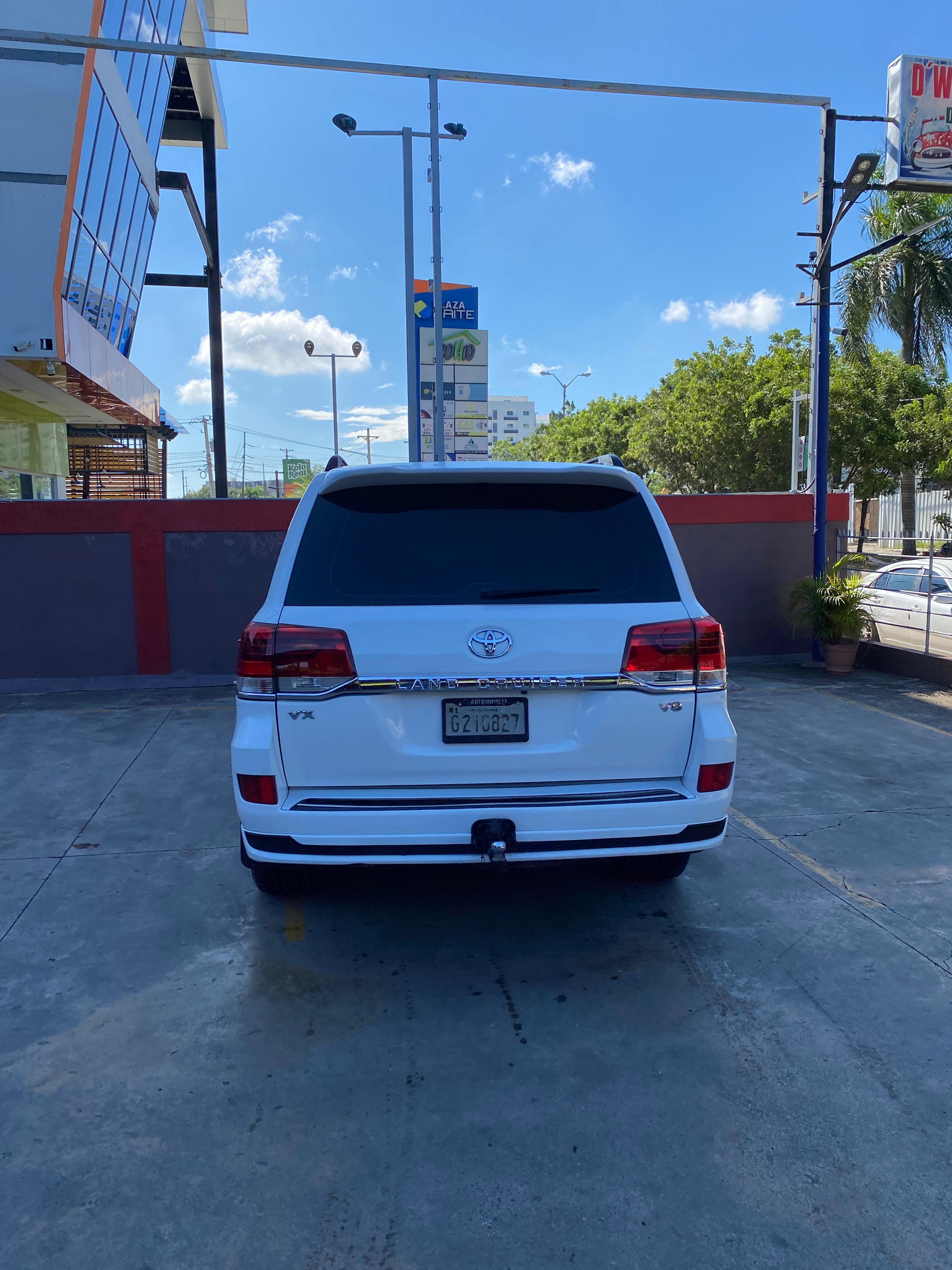 jeepetas y camionetas - Toyota land cruicer vxr 2009 frente 2018 2