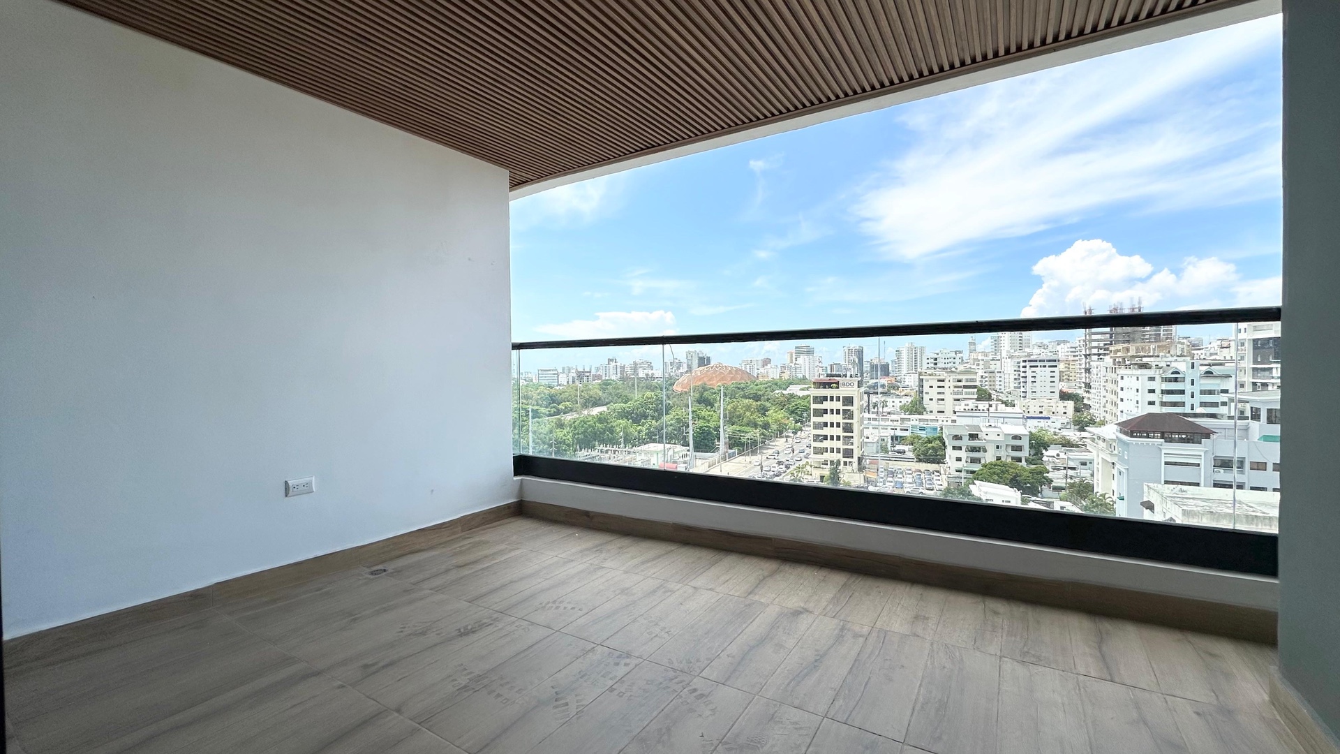 apartamentos - Apartamento Familiar en Venta! Ensanche Naco US$305,000