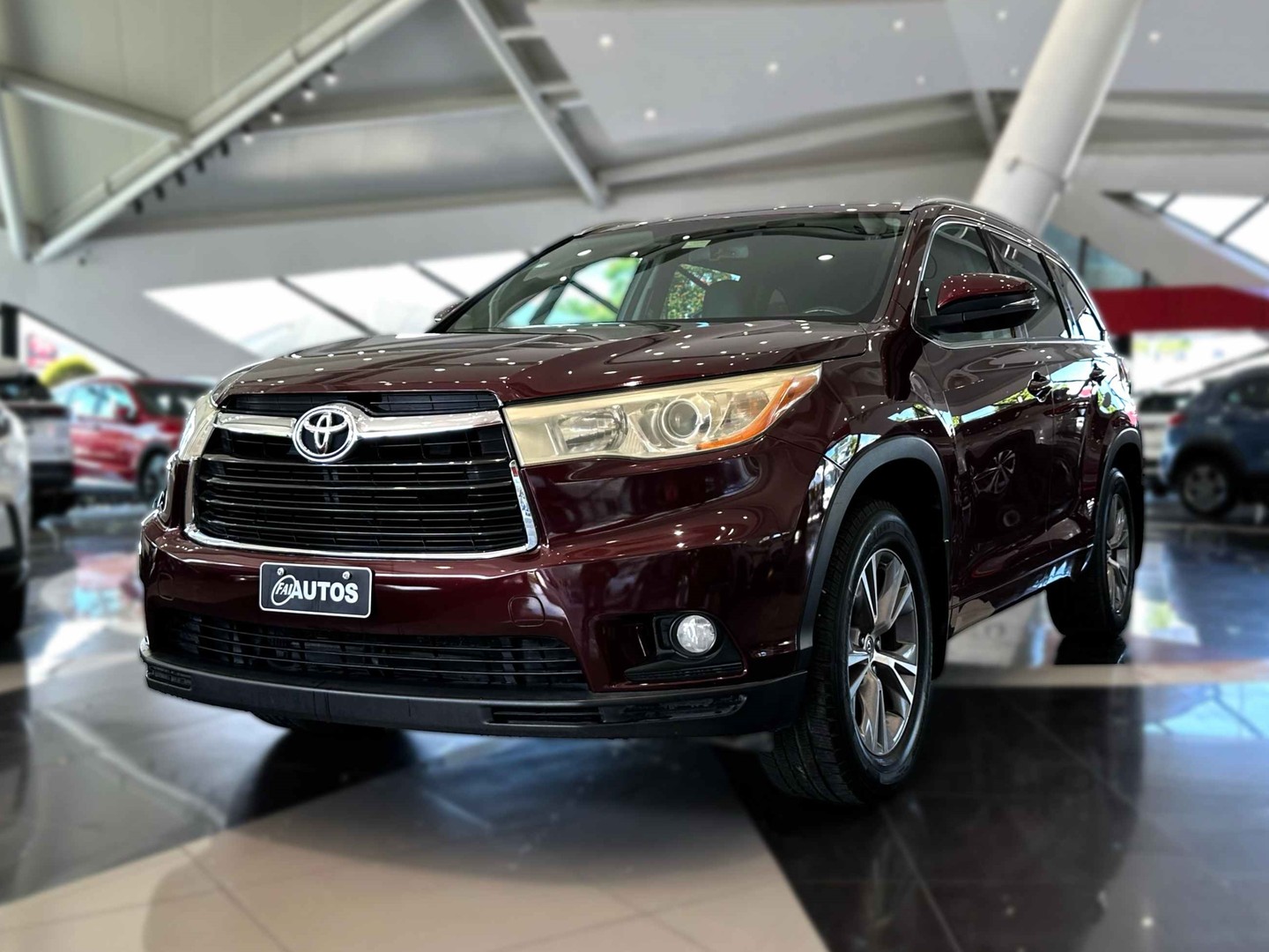 jeepetas y camionetas - Toyota Highlander XLE 2WD 2014