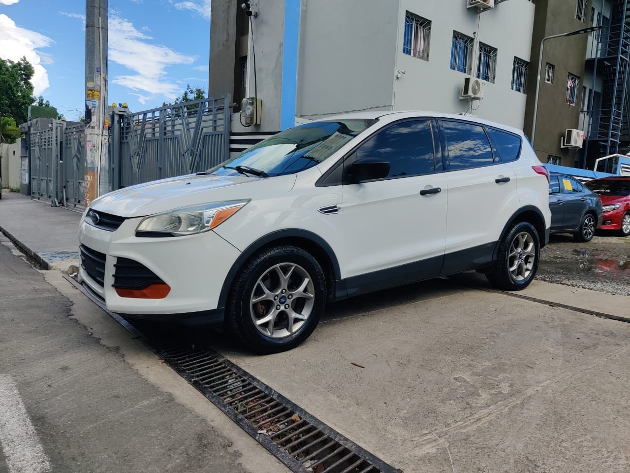 jeepetas y camionetas - 2016 FORD ESCAPE S BLANCA 9