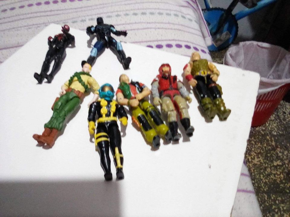 hobby y coleccion - 5 MUñECOS GIJOE Y 2 MARVEL