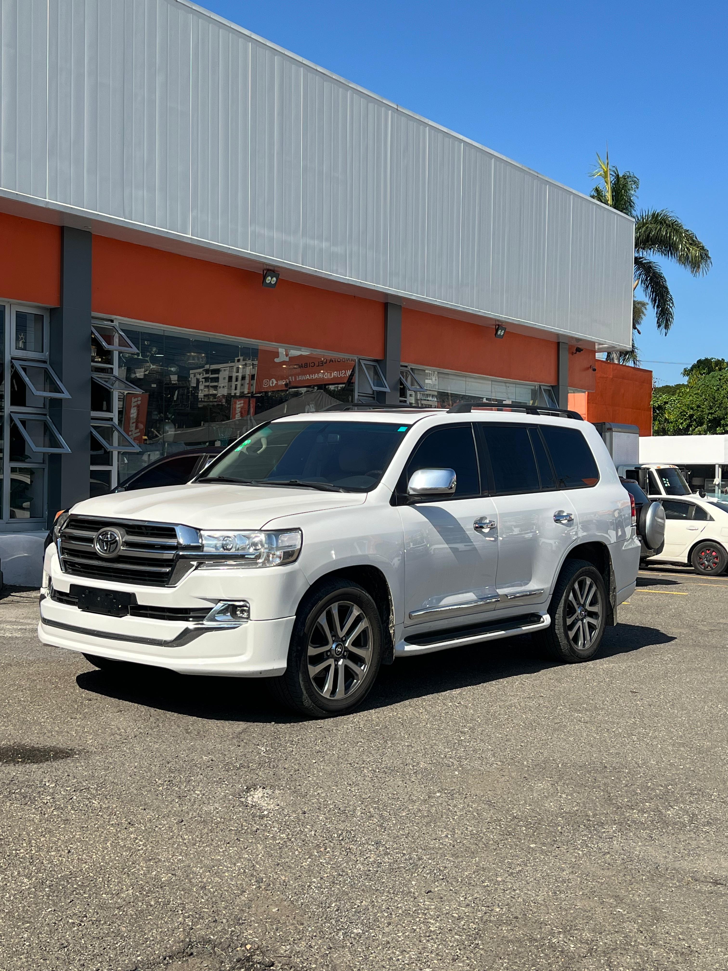 jeepetas y camionetas - Toyota land cruicer vxr 2009 frente 2018 3