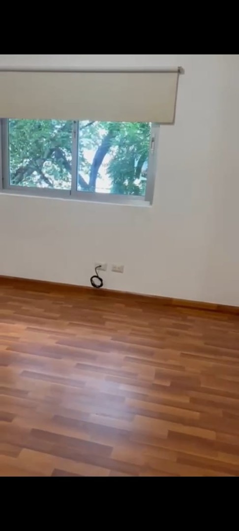 apartamentos - Vendo oportunidad moderno apartamento en Evaristo morales 🕹 US$195,000   3