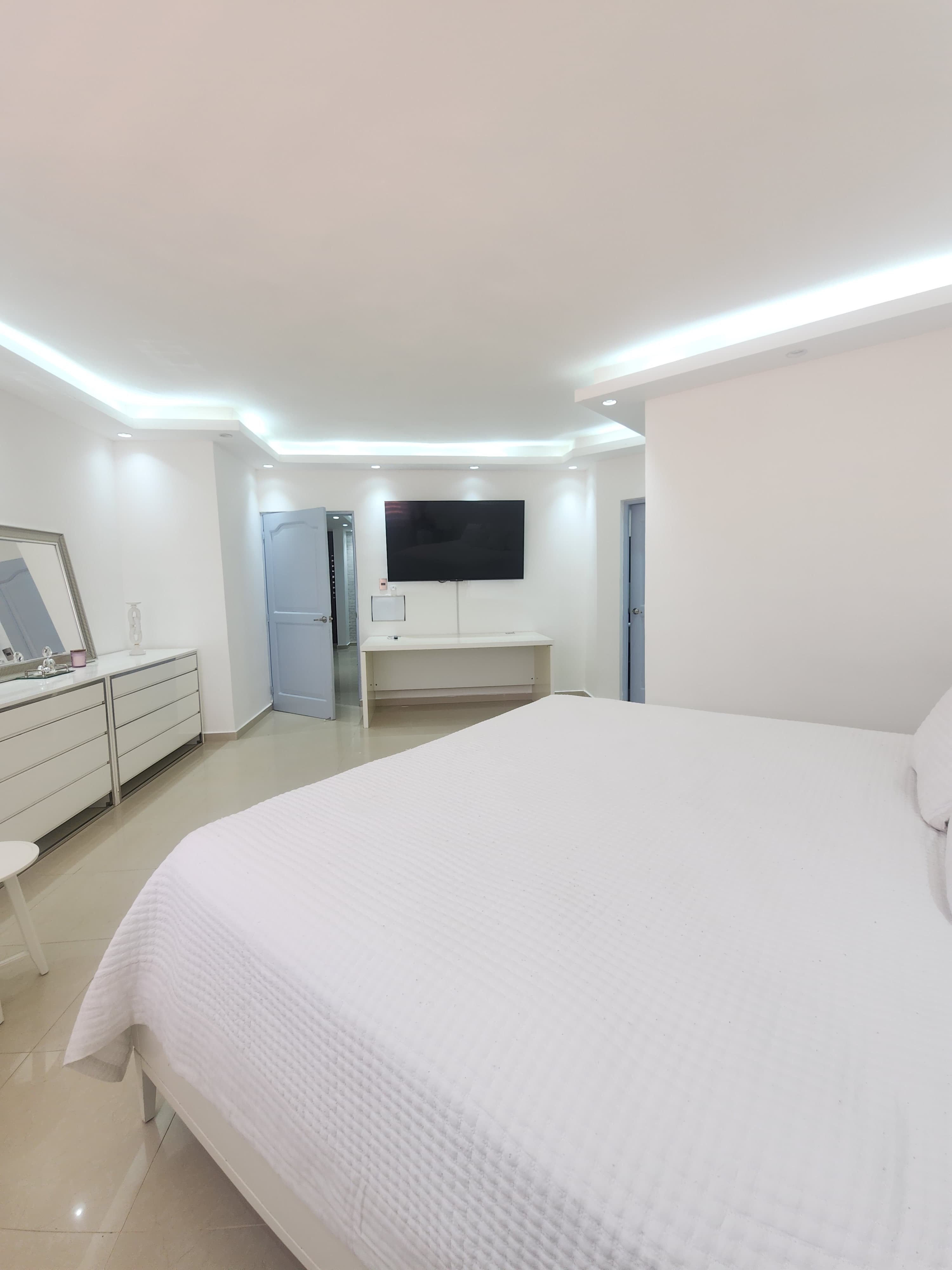 apartamentos - En VENTA   en JUAN DOLIO segundo piso con Amplia T 1