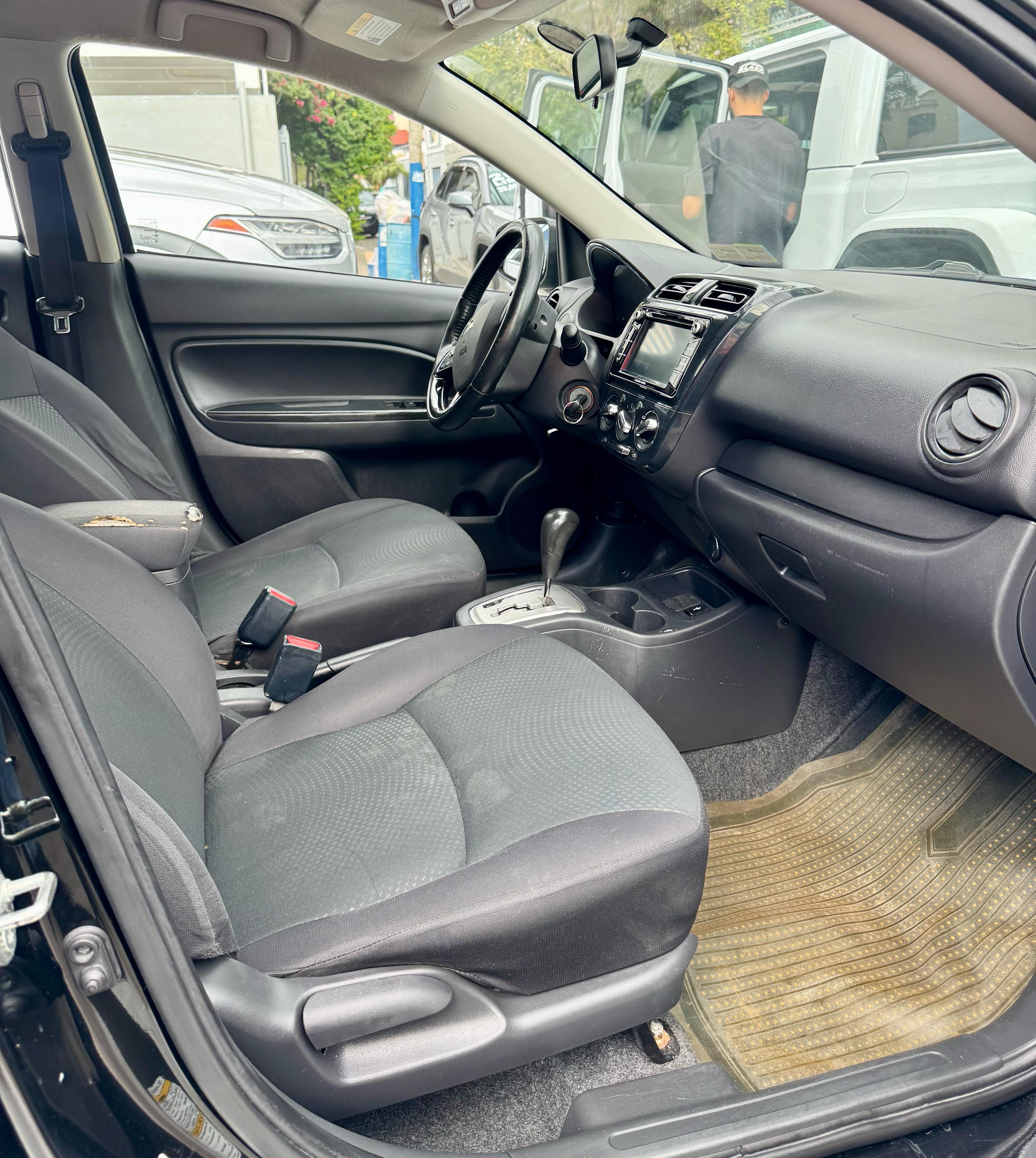 carros - Mitsubishi Mirage G4 2018 8