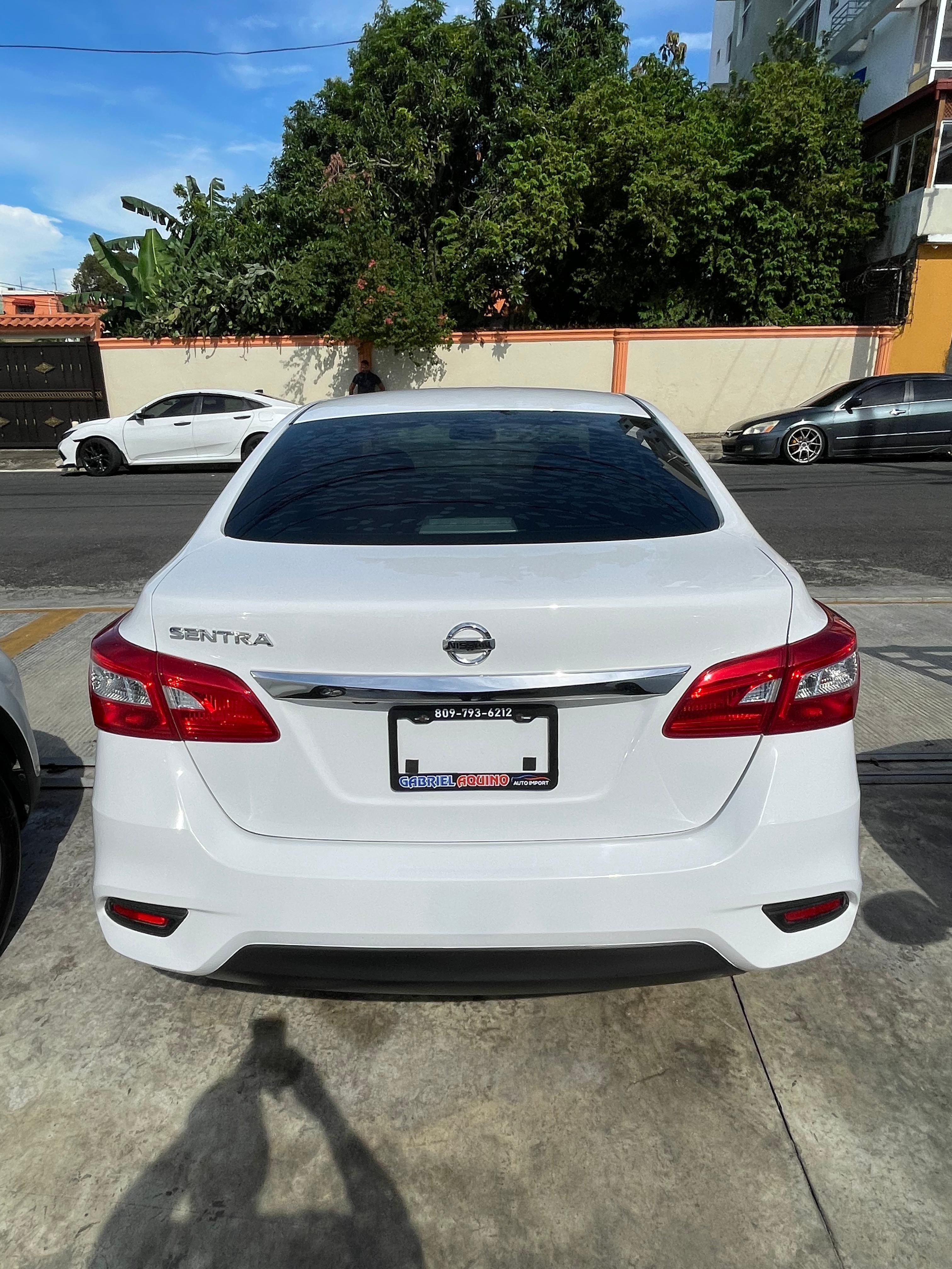 carros - nissan sentra s 4