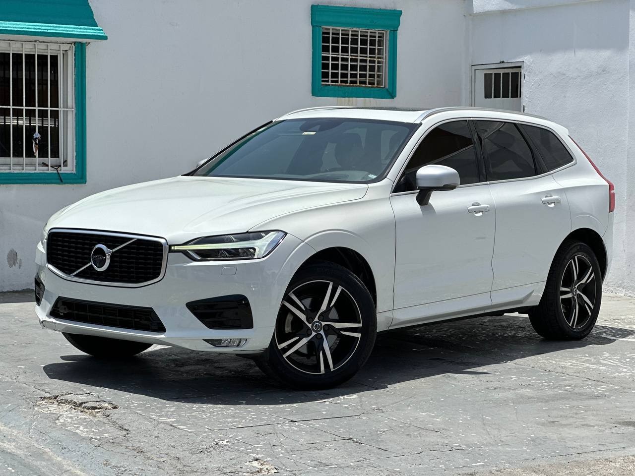 jeepetas y camionetas - Volvo XC60 R DESIGN T5 2019Unico Dueño38mil km 8