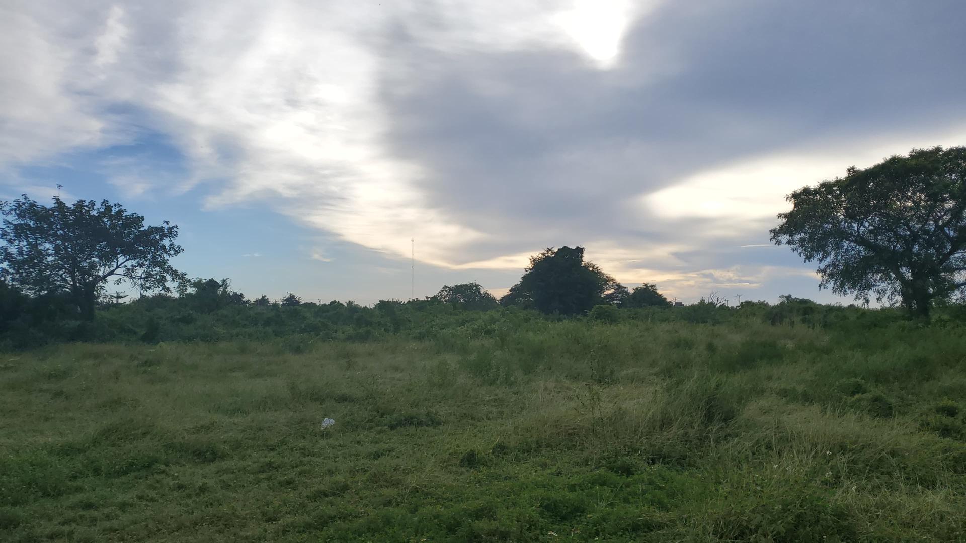 solares y terrenos - Solar / terreno de 150,000 metros en la Ecológica con Autovia de Samaná 1