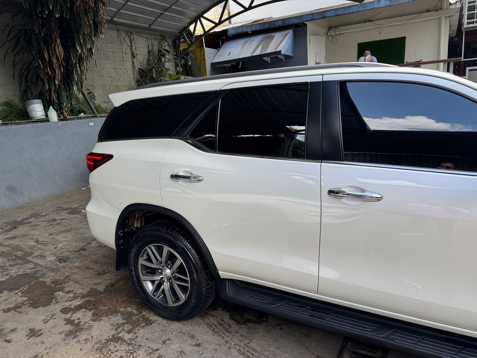 jeepetas y camionetas - Toyota fortuner 2018 9