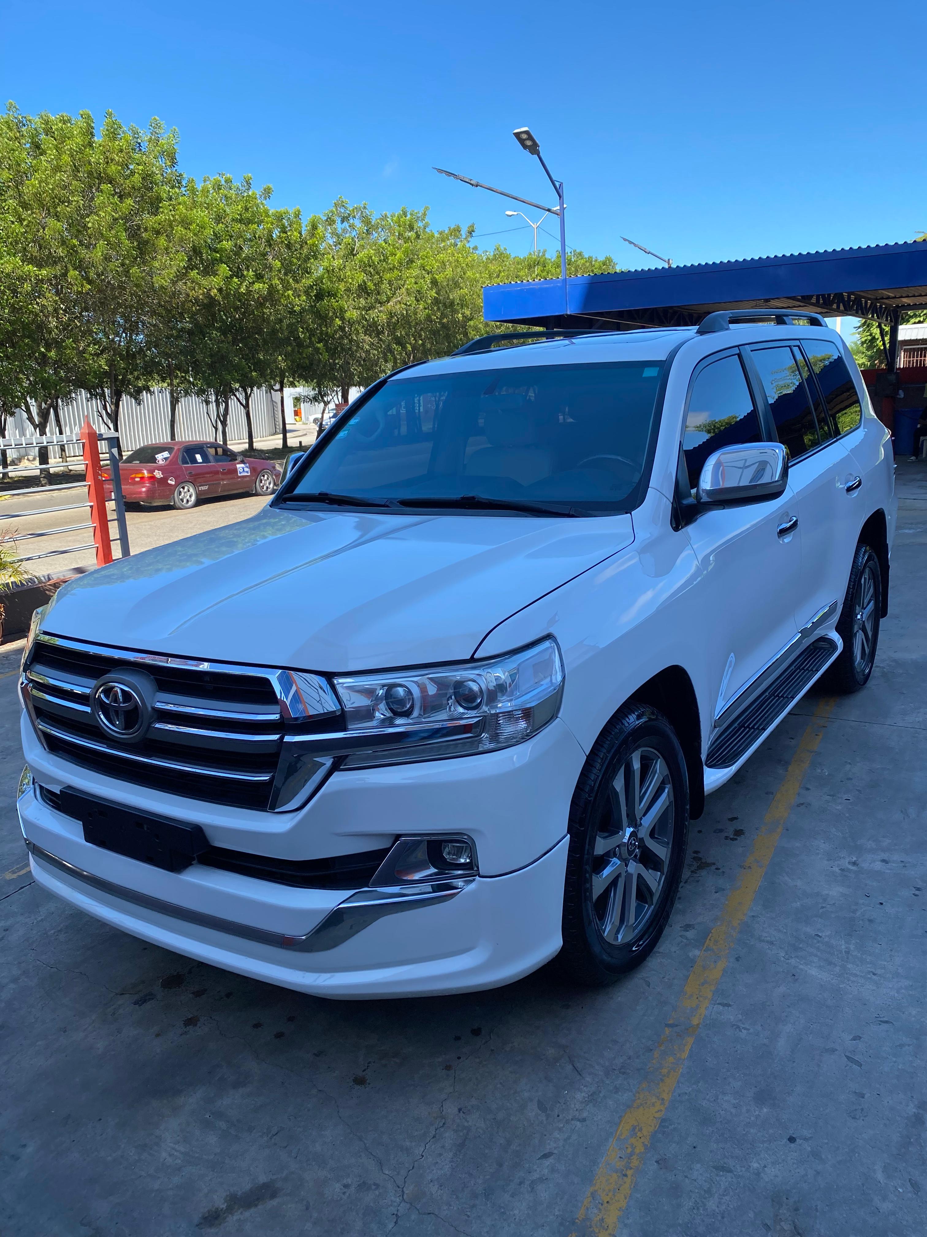 jeepetas y camionetas - Toyota land cruicer vxr 2009 frente 2018 4