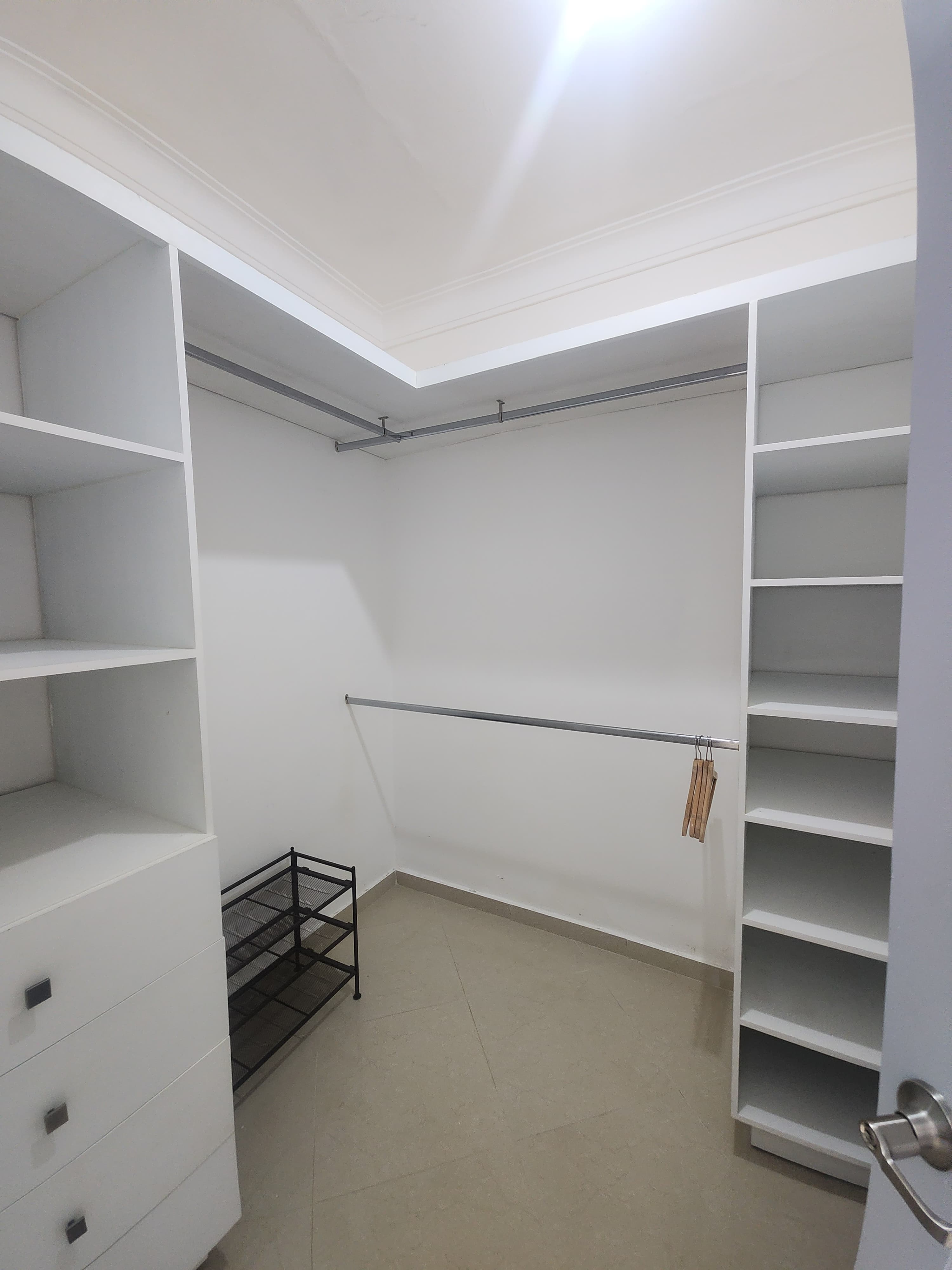 apartamentos - En VENTA   en JUAN DOLIO segundo piso con Amplia T 2