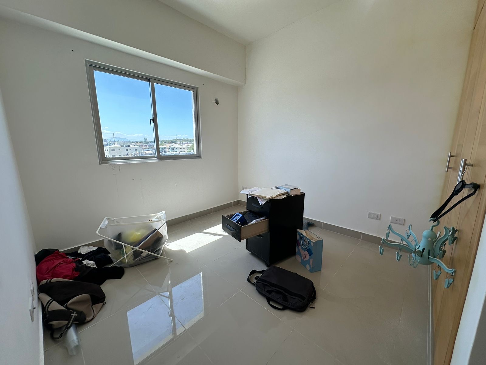 apartamentos - Vendo independencia klm 9 dos hab piso 4 dos baños 5