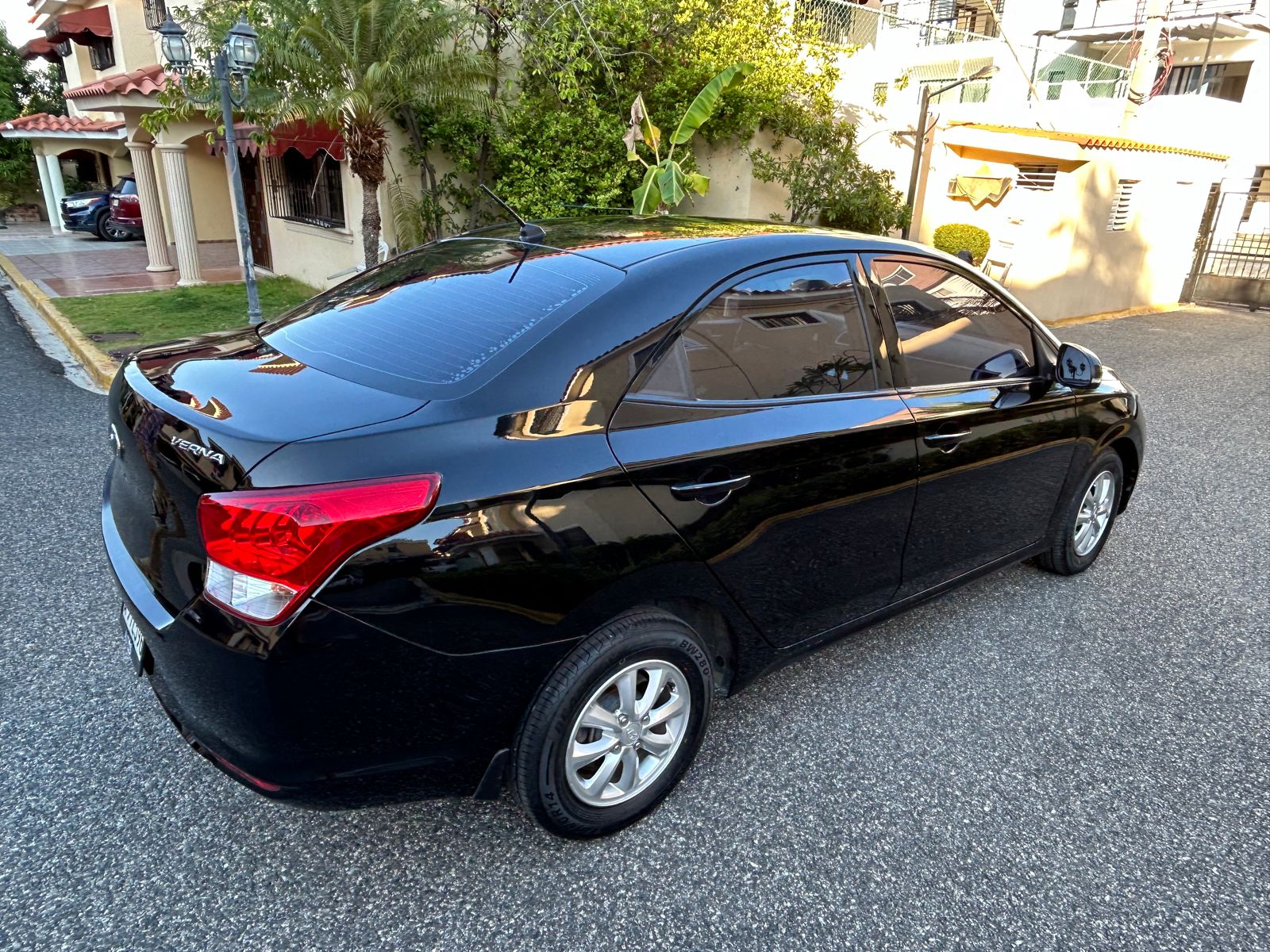 carros - Hyundai Verna 2022 impecable  2