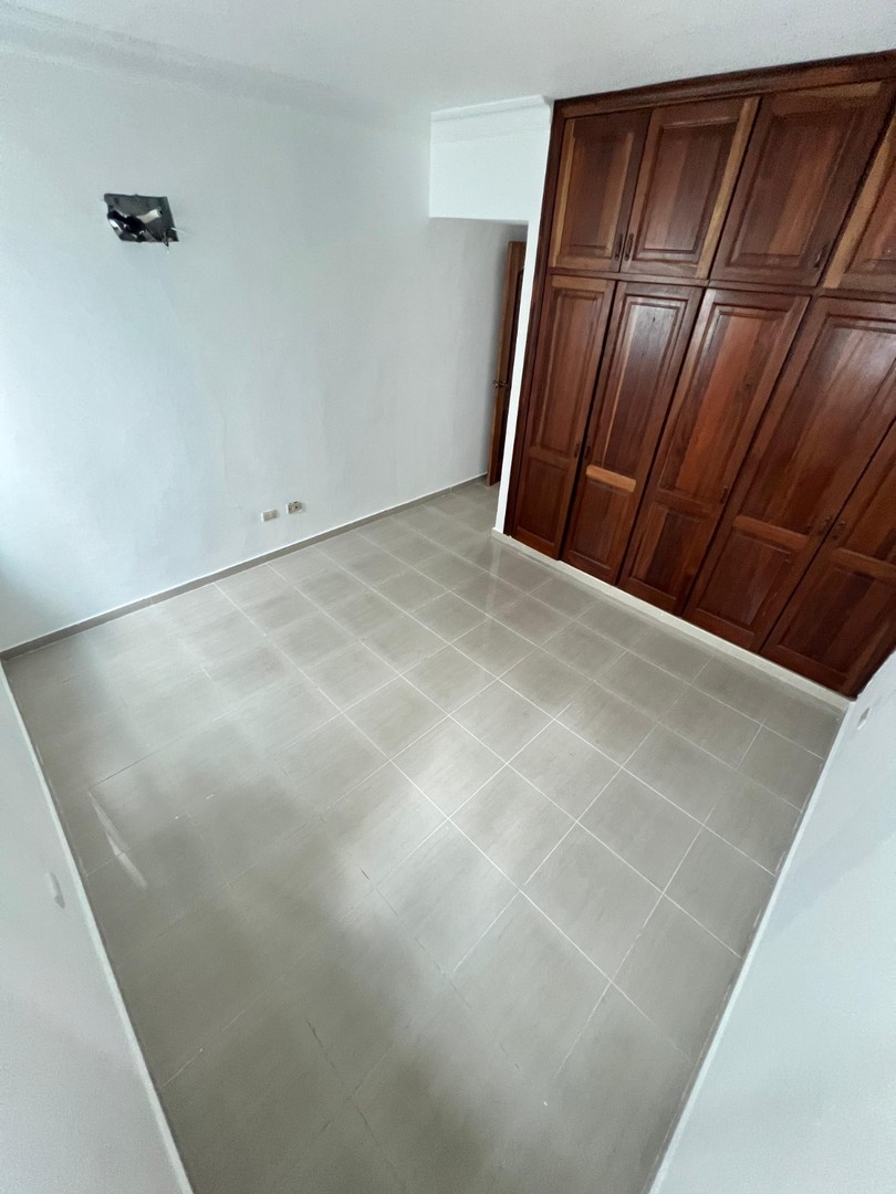 apartamentos - Apartamento en Alquiler, Evaristo Morales
USD900
 1