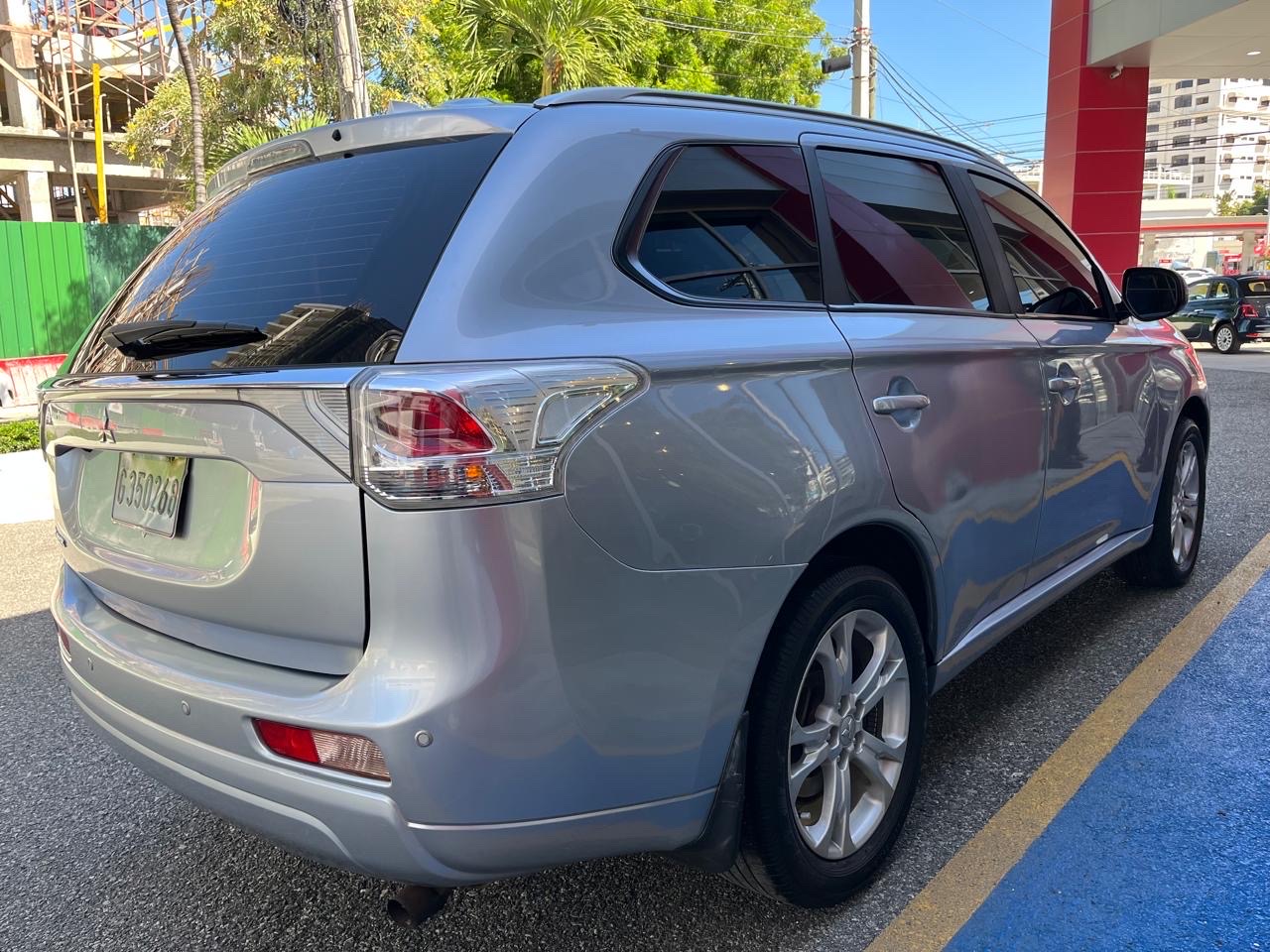 jeepetas y camionetas - Mitsubishi Outlander 2015  2