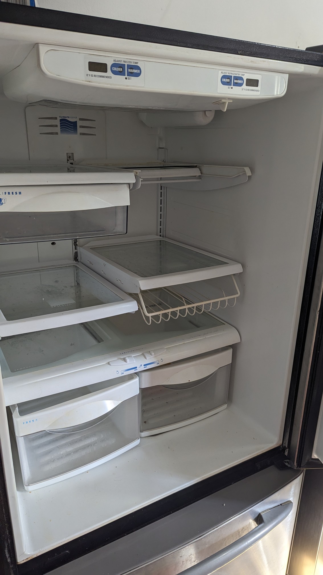 electrodomesticos - Nevera LG Usadas, Refrigerador con Congelador Abajo 22 pies cúbicos - Acero Inox 2