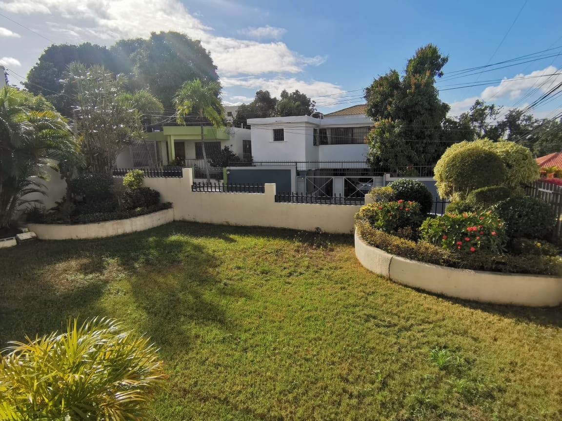 casas - Preciosa Vivienda en Urbanizacion Villa Noa,  Santiago 6