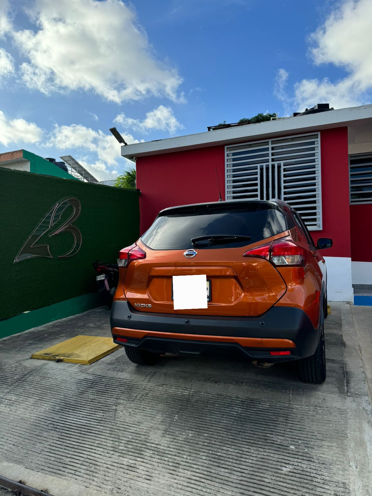 jeepetas y camionetas - vendo Nissan Kicks 2018 Advance full como nueva único dueño de Santo Domingo Mo 5