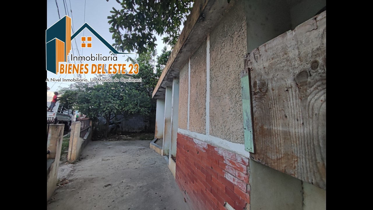 casas - Se Vende Casa con  Patio Grande en el Juan Pablo Duarte con Su Titulo 6