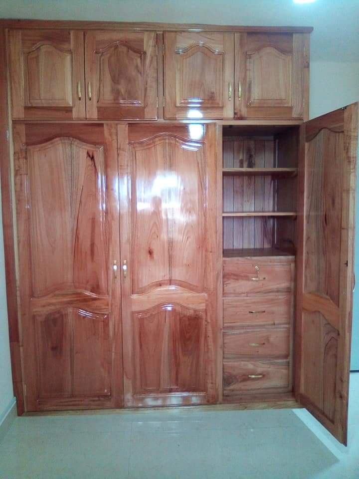 muebles y colchones - Closet en madera de caoba  2