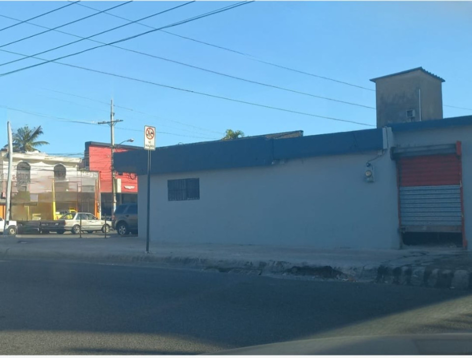 oficinas y locales comerciales - Local Comercial en Alquiler en QUISQUEYA 1