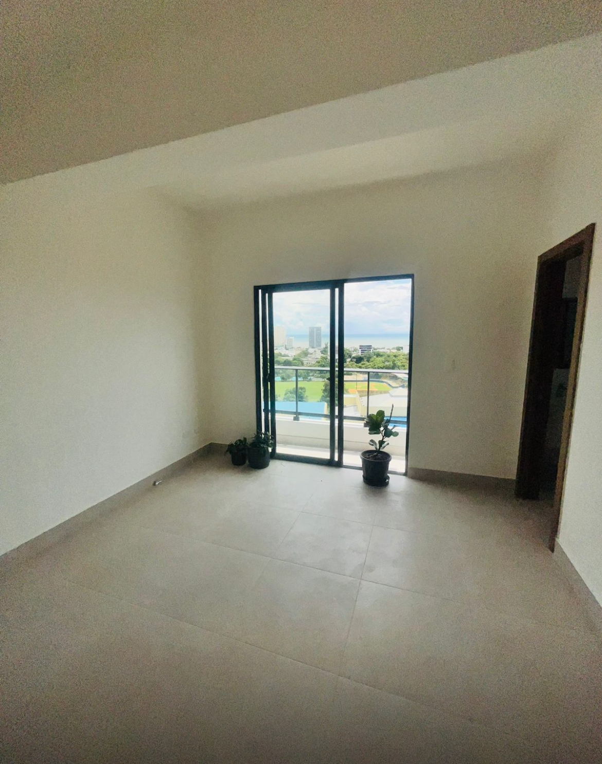 apartamentos - Se vende apartamento de 3 Hab en La Esperilla 5