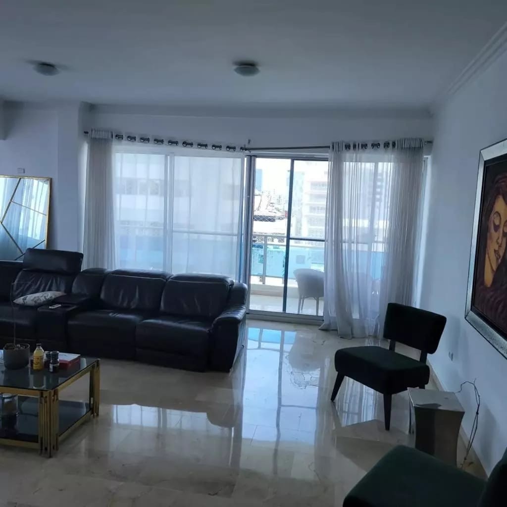 apartamentos - Apartamento en Piantini
Piso alto
 3