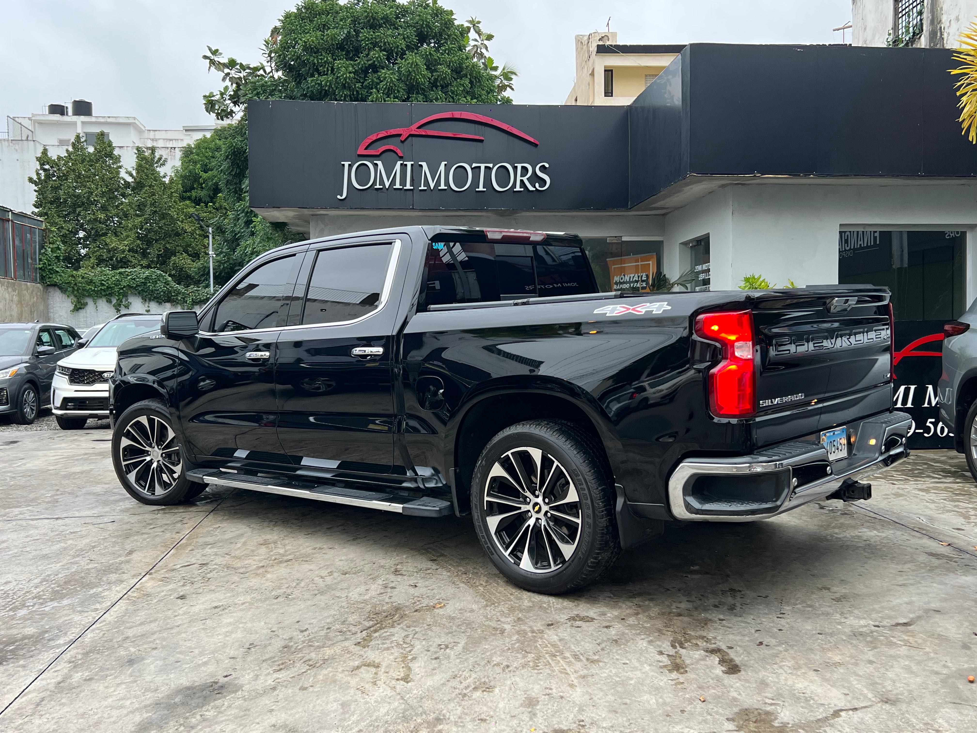 jeepetas y camionetas - Chevrolet Silverado LTZ Gasolina 2019 4x4  1