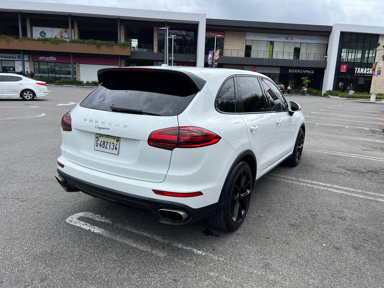 jeepetas y camionetas - Porsche cayenne 2017 impecable  4