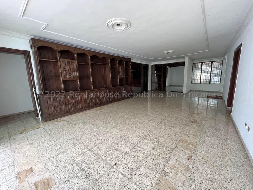 oficinas y locales comerciales - Casa comercial en alquiler #22-577 ideal para oficinas, 4 habitaciones, 40 puest 4