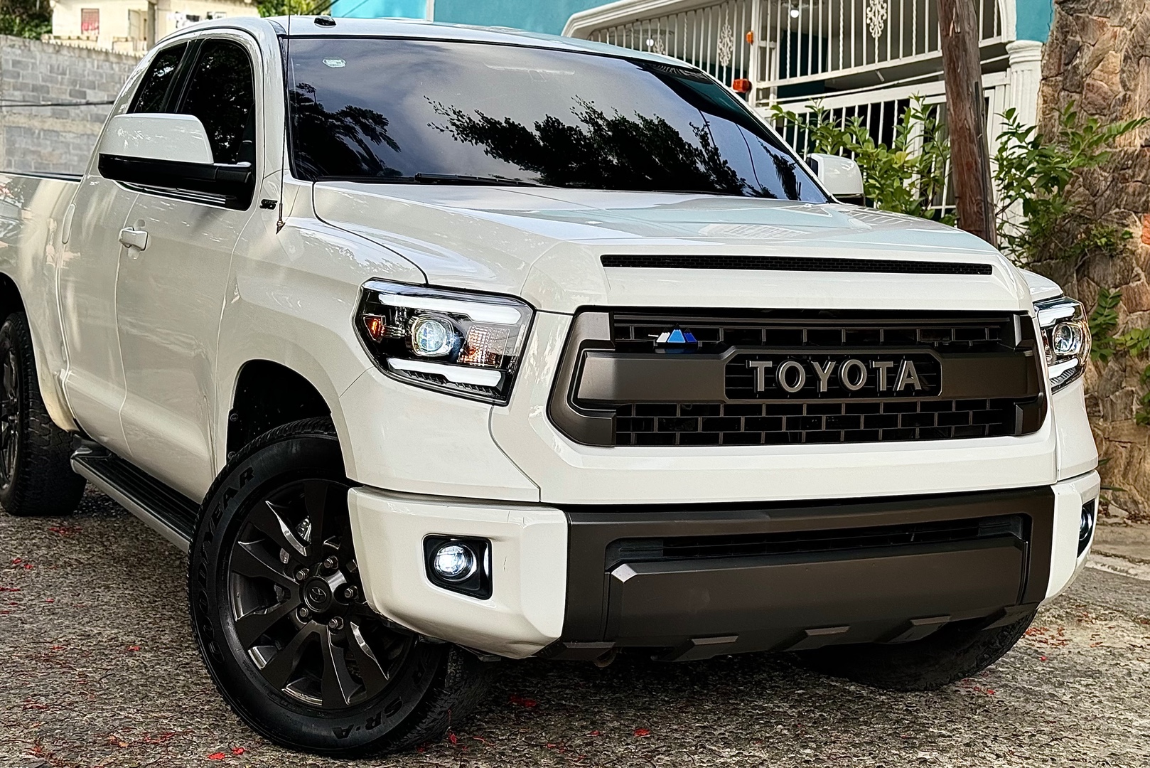 jeepetas y camionetas - Toyota Tundra SR5 4X2 2014 Doble Cabina  1