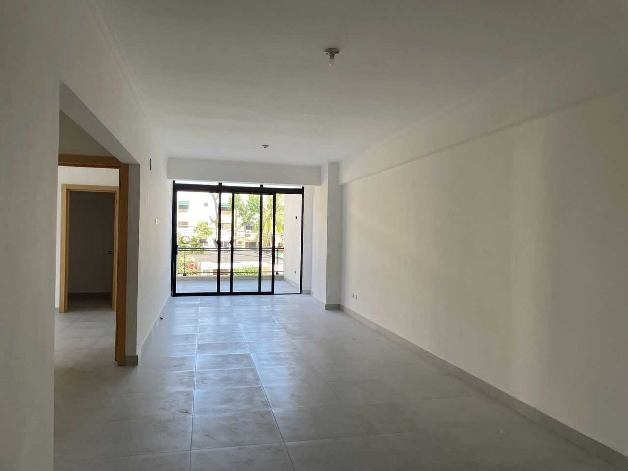 apartamentos - Venta de apartamento en el Millón USD 215,000 