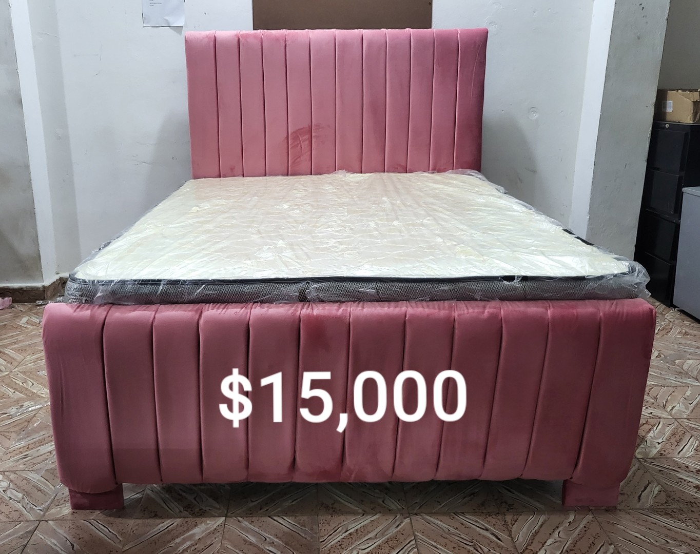 muebles y colchones - Cama color Rosa con Colchon Incluido
