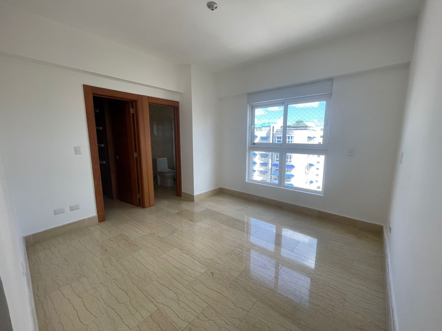 apartamentos - Apartamento en Venta con Linea Blanca, Ubicado en Bella Vista 4