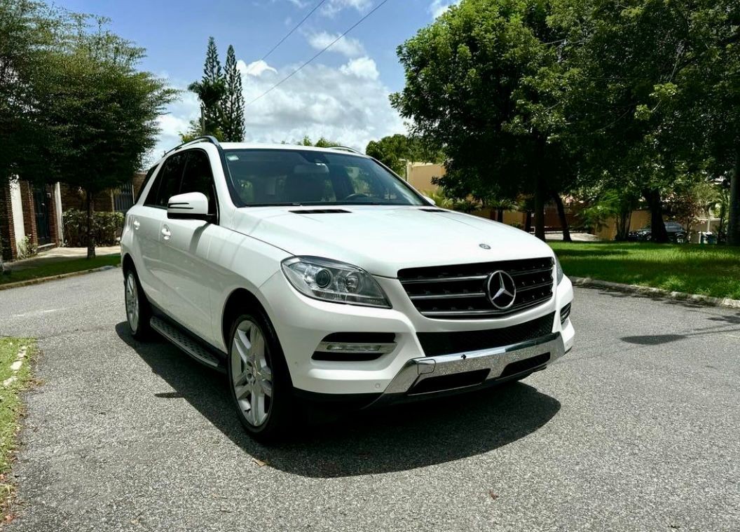 jeepetas y camionetas - Mercedes Benz ML300 2015 impecable 