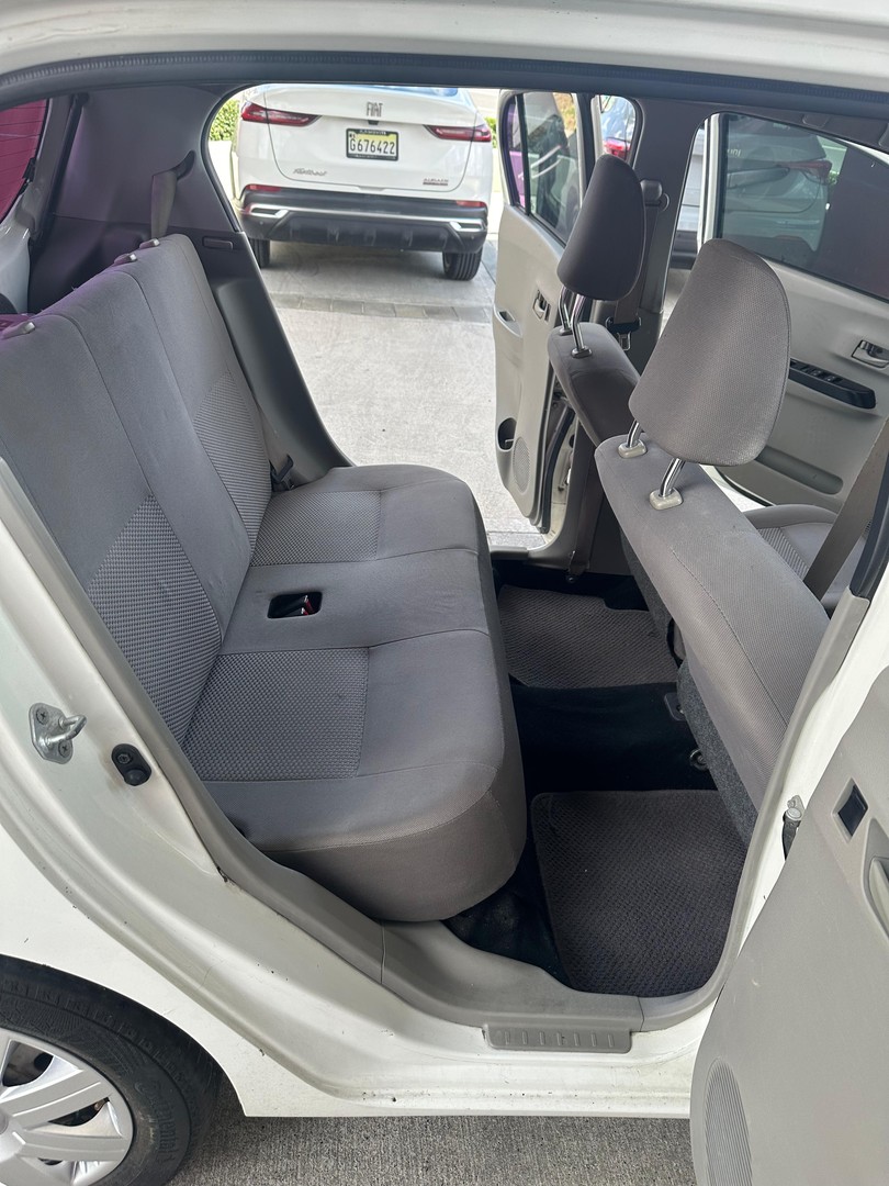 carros - Daihatsu Mira 2015 en Buenas Condiciones $360,000 Pesos 4
