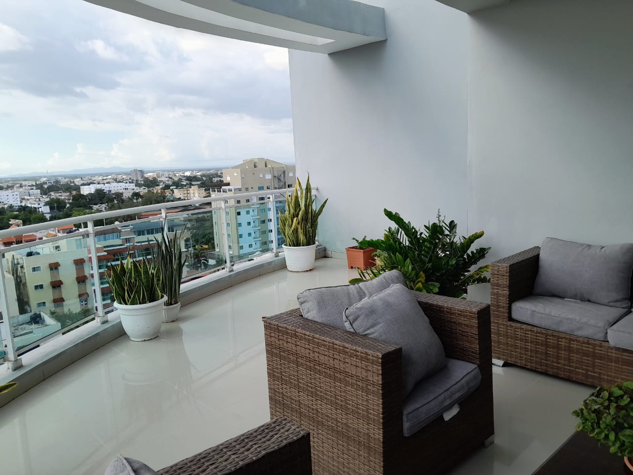 apartamentos - Excelente  apartamento en Torre moderna de Alma Rosa 1ra 