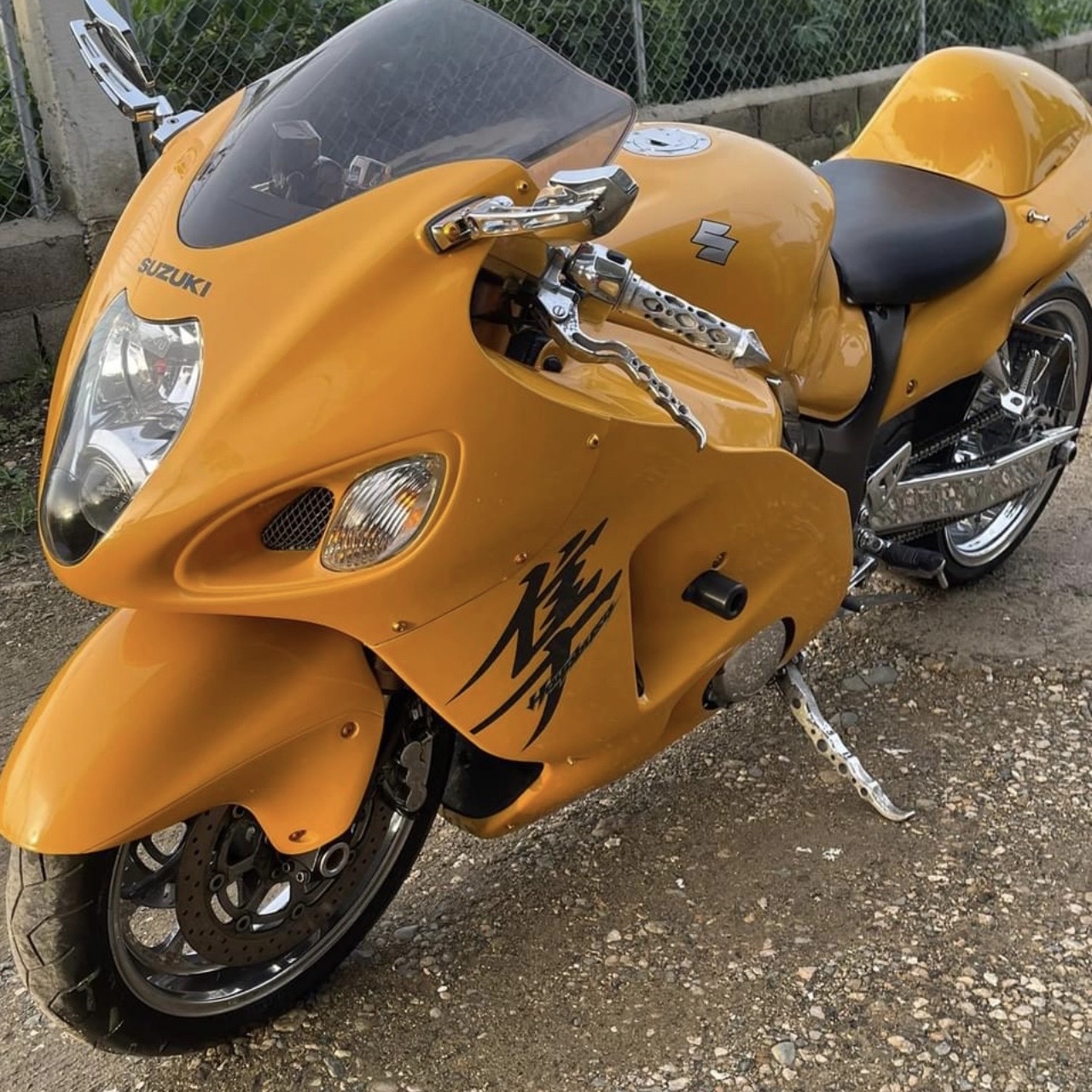 motores y pasolas - suzuki hayabusa gsxr 1300  Legal