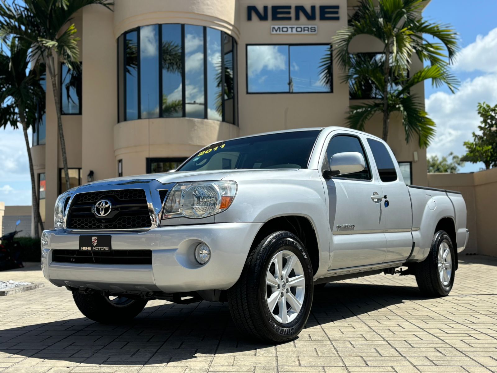 jeepetas y camionetas - Toyota Tacoma de 4 cilindros año 2011. 0