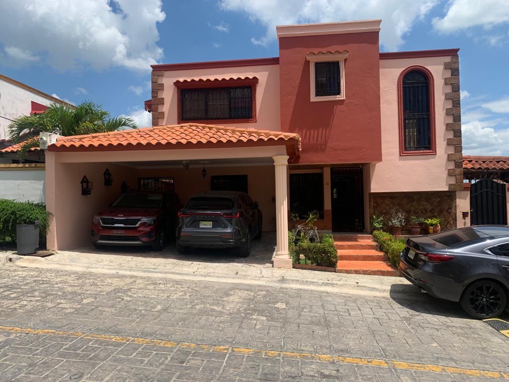 casas -  Casa De 2 Niveles En venta RESIDENCIAL Cerrado Altos De Arroyo Hondo III