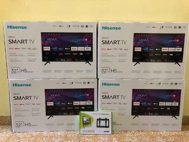 tv - Hisense smart tv 32H5G HD sin bordes en la pantalla.