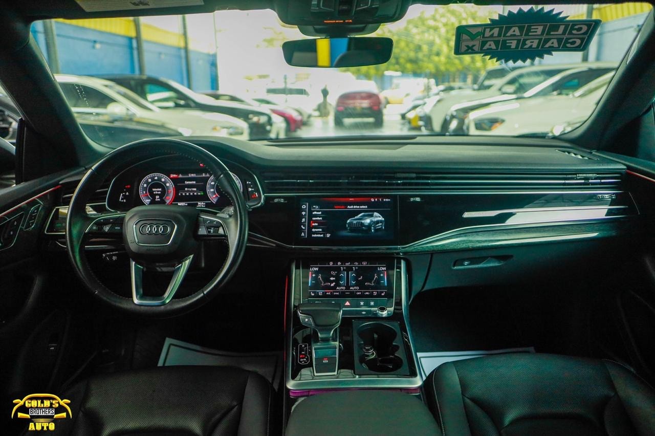 jeepetas y camionetas - Audi Q8 Premium Plus S-Line 2019 Clean Carfax 8