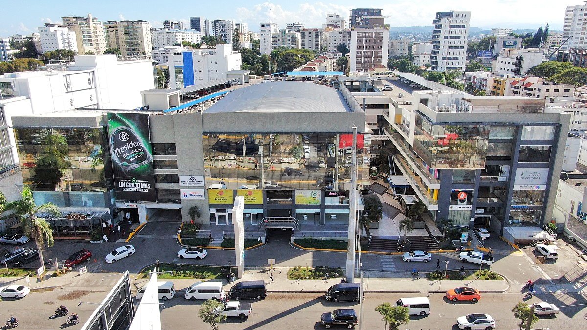 oficinas y locales comerciales - LOCAL RENTA PLAZA BELLA TERRA MALL SANTIAGO 